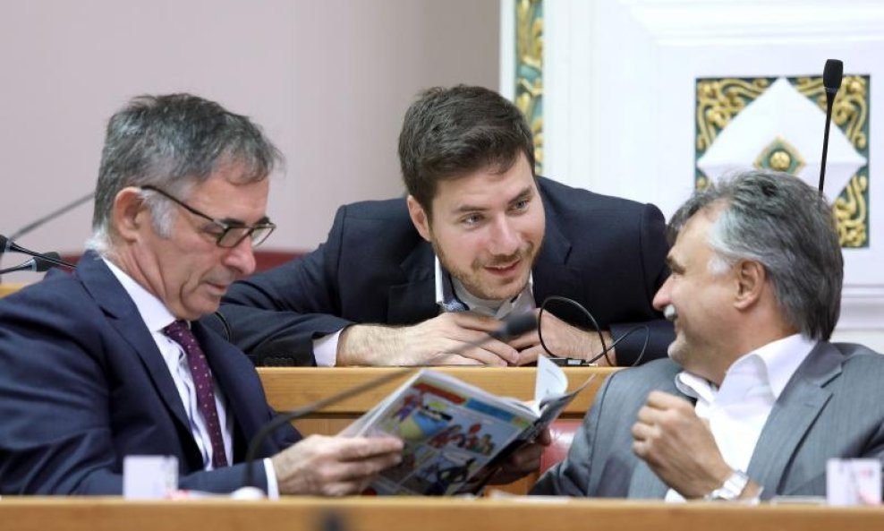 Pernar objašnjava kako je nastala fotografija koja je objavljena na naslovnici Expressa (1)