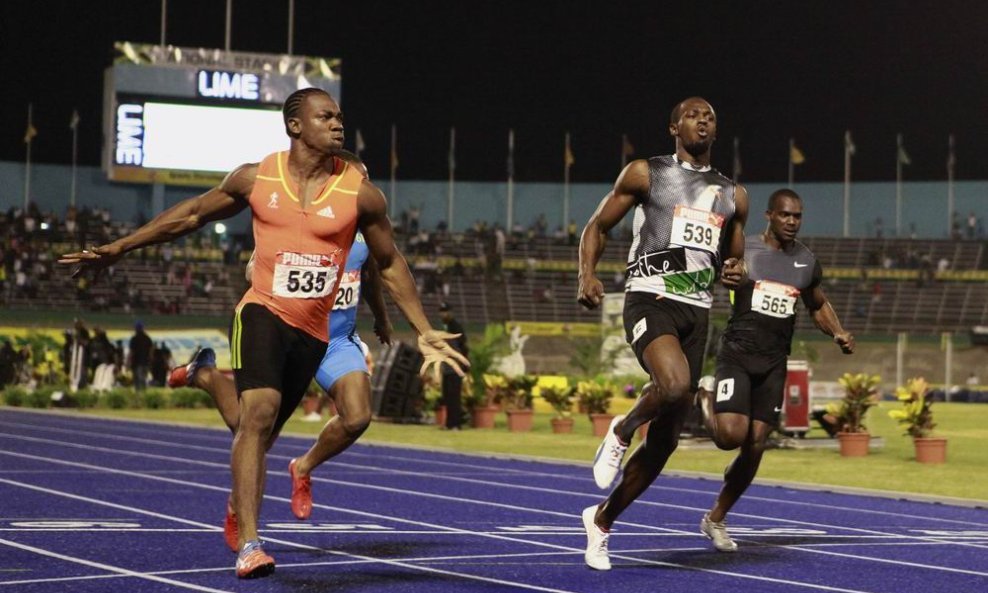 Yohan Blake (L) i Usain Bolt