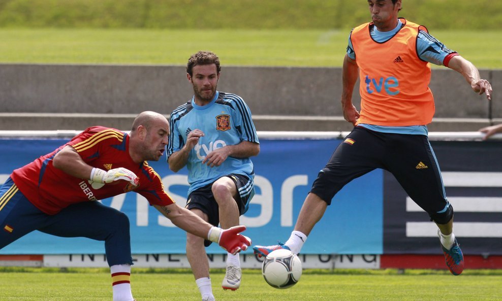 Jose Manuel Reina, Juan Manuel Mata i Alvaro Arbeloa