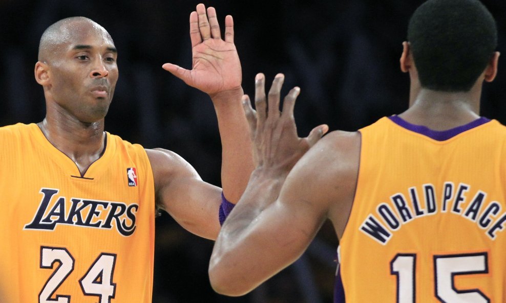 Kobe Bryant i Metta World Peace 