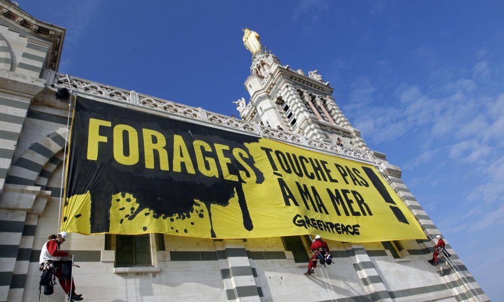 Greenpeace Notredame