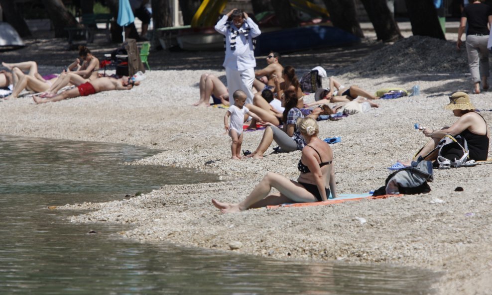 makarska plaža ljeto