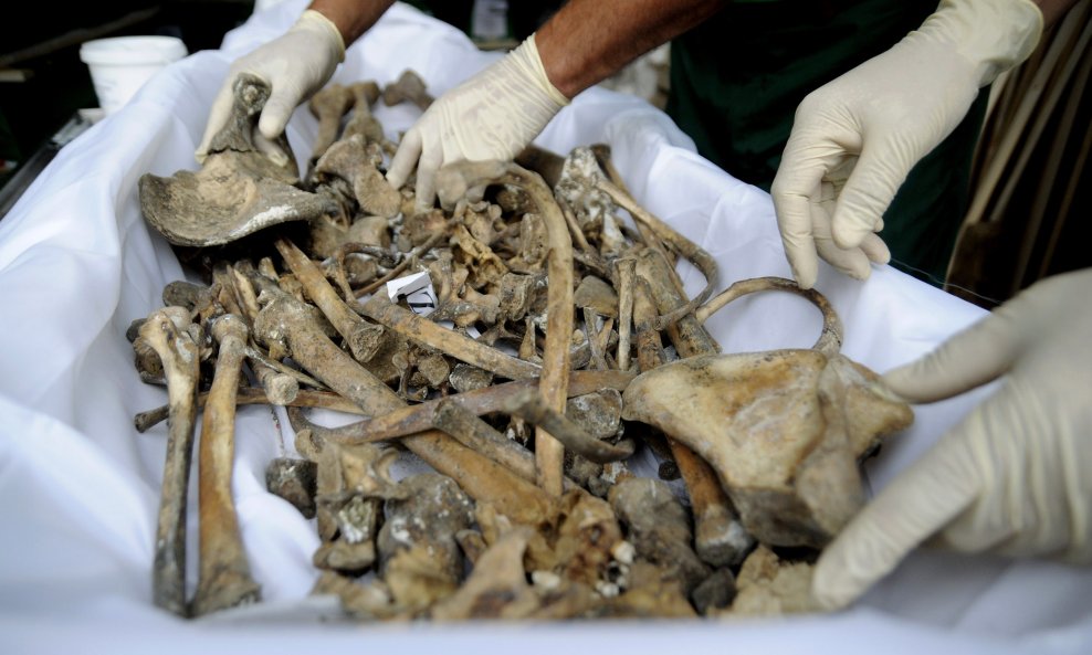 15. godišnjica genocida u Srebrenici (15)