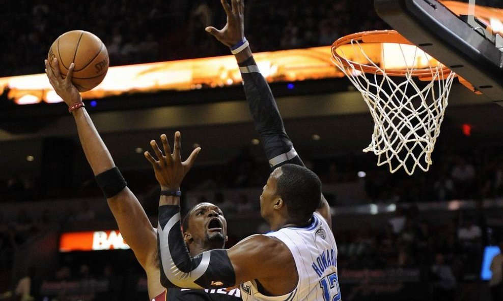 Chris Bosh (L) i Dwight Howard