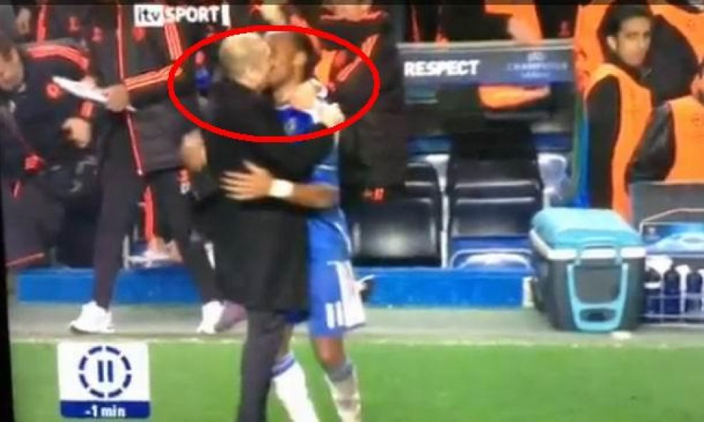 Poljubac Drogba Di Matteo