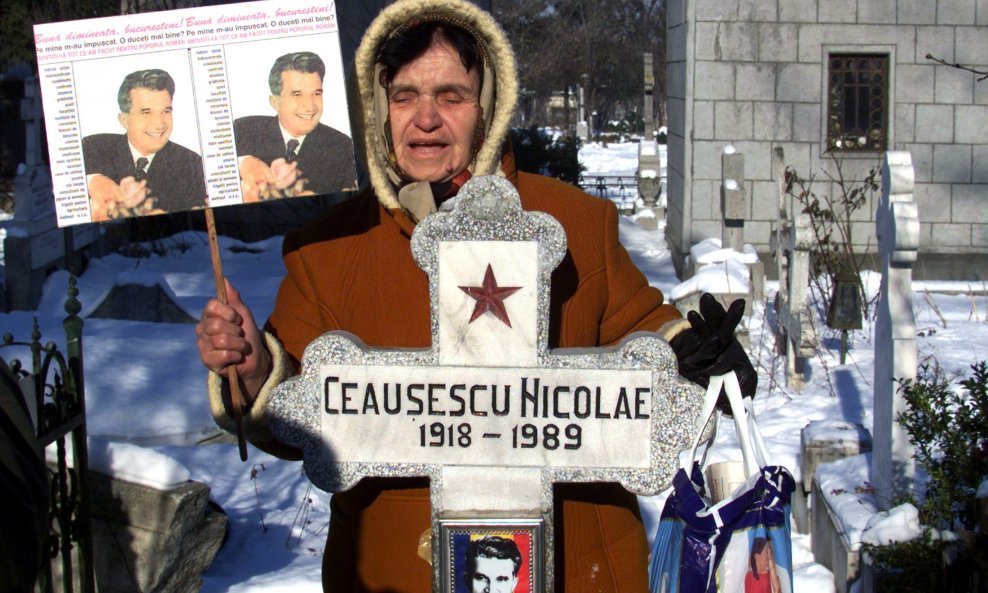 CEAUSESCU