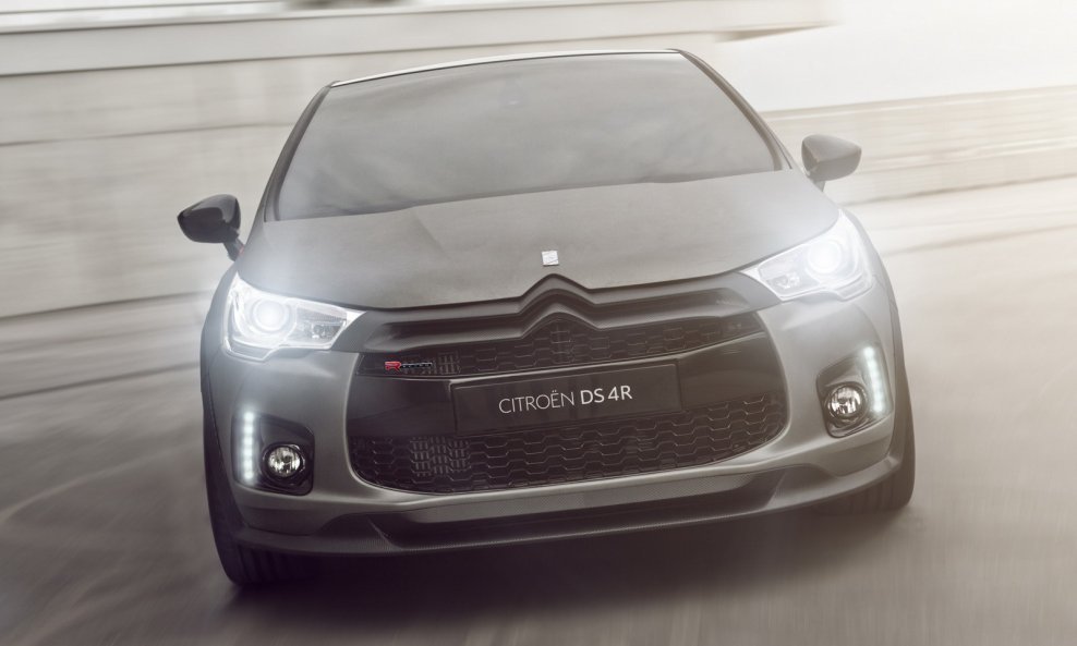 Citroen-DS4-Racing-Concept-1[3]