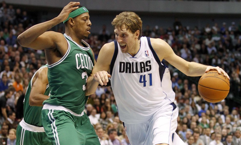 Dirk Nowitzki i Paul Pierce