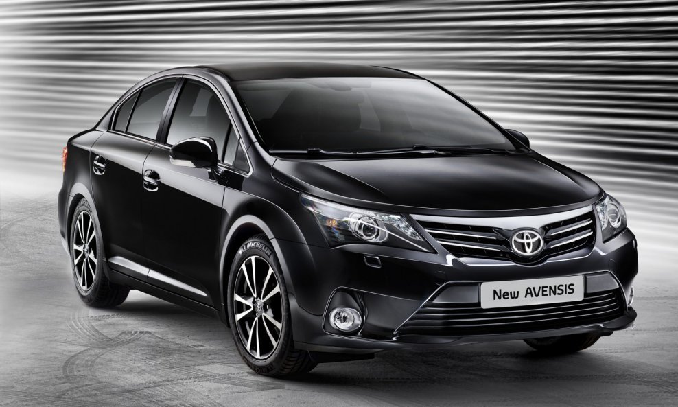 Toyota_Avensis-18