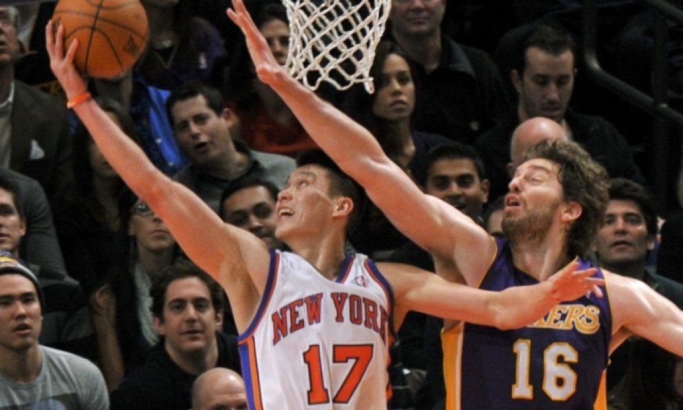Jeremy Lin Pau Gasol New York Knicks LA Lakers