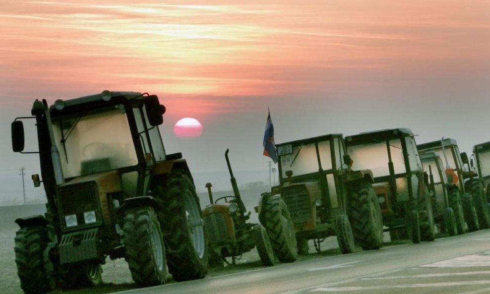traktori seljački prosvjed