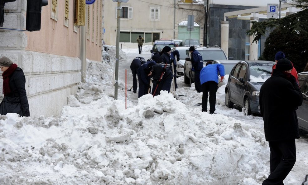 Snijeg u Šibeniku (1)