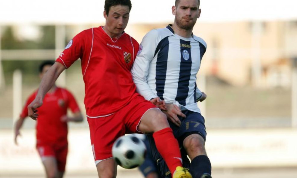 Matej Bagarić (desno)