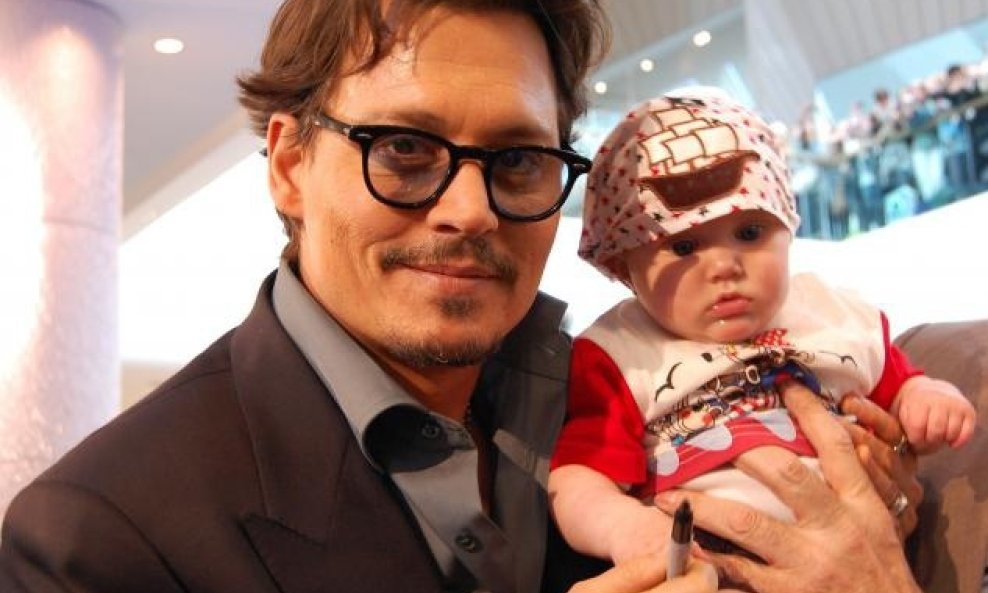 Beba Tyler i Johnny Depp