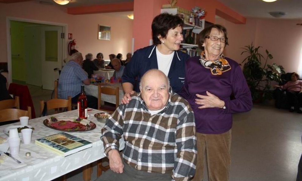 Dalibor Hvalaček sa suprugom Ivkom (desno)