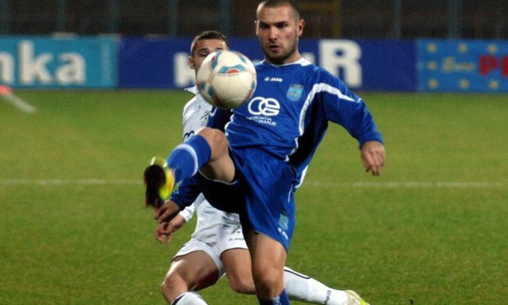 NK Rijeka - NK Osijek. Dino Gavrić, Andro Švrljuga