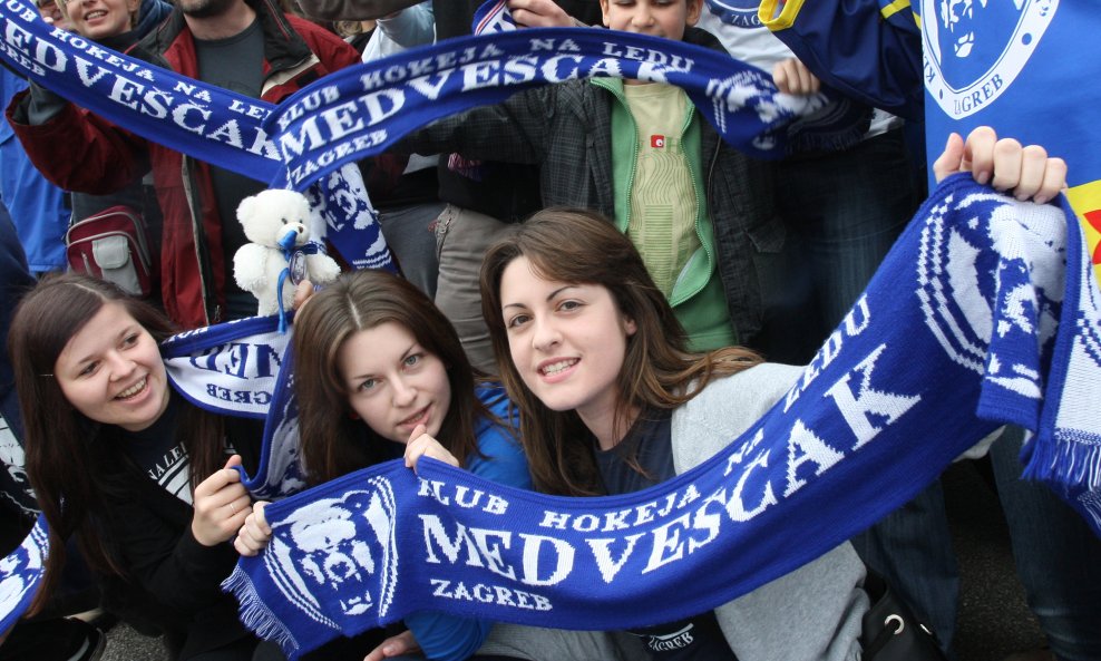 navijači, medveščak 2010