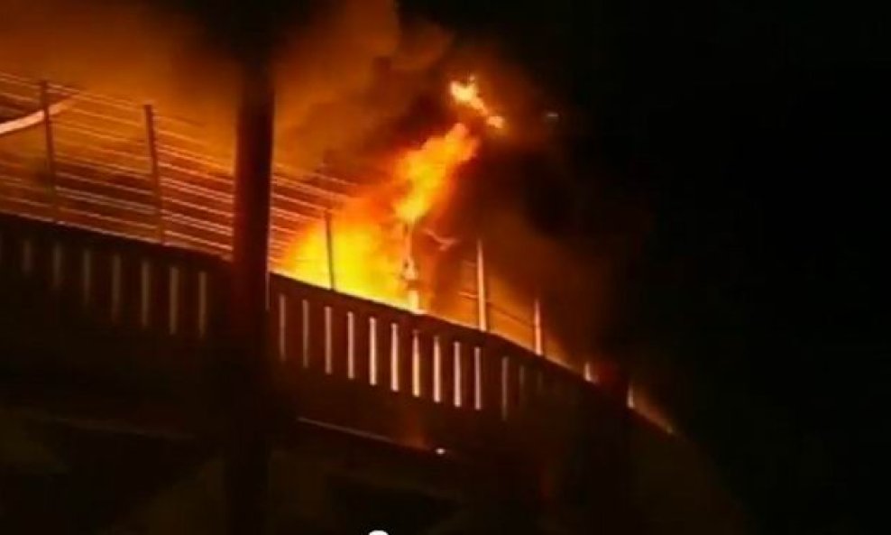 Požar na stadionu Luz