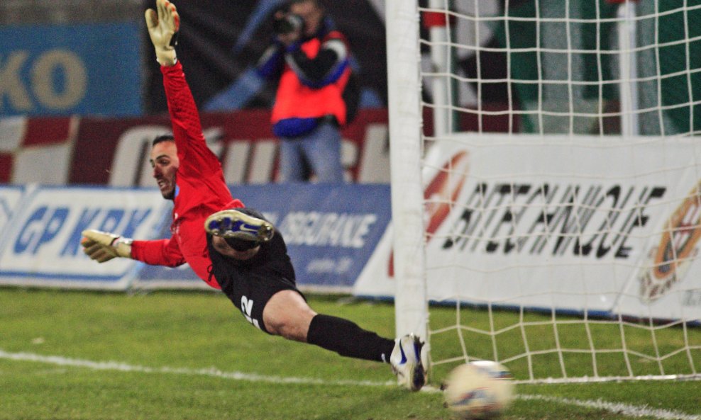 Ivan Kardum NK Osijek penal golman vratar