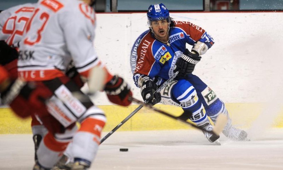 frank banham medveščak jesenice 2011