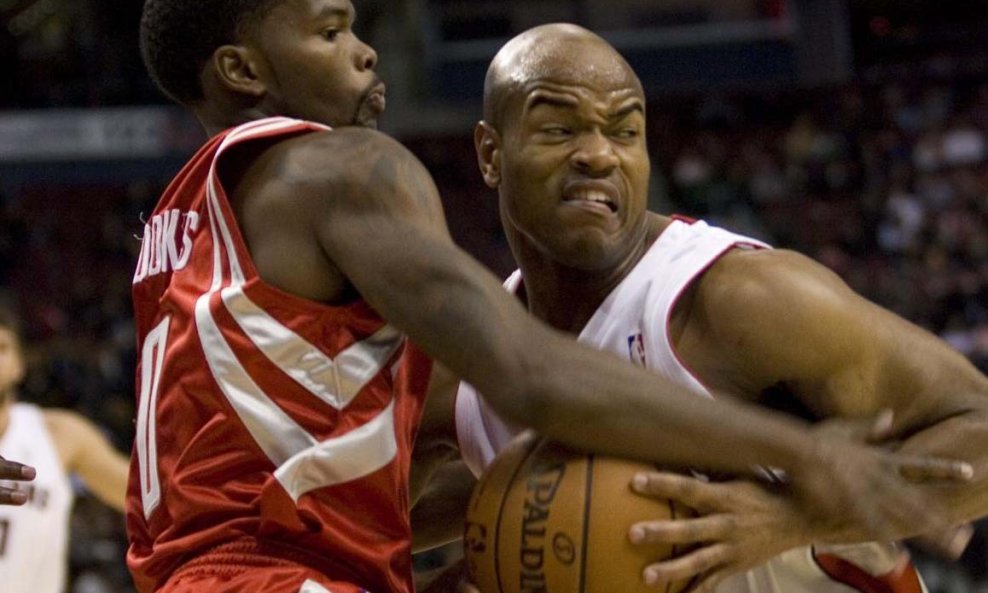 Aaron Brooks i Jarrett Jack