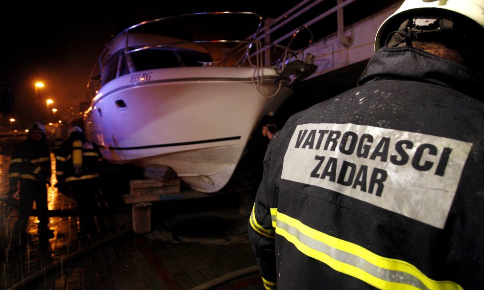Požar marina Zadar vatrogasci