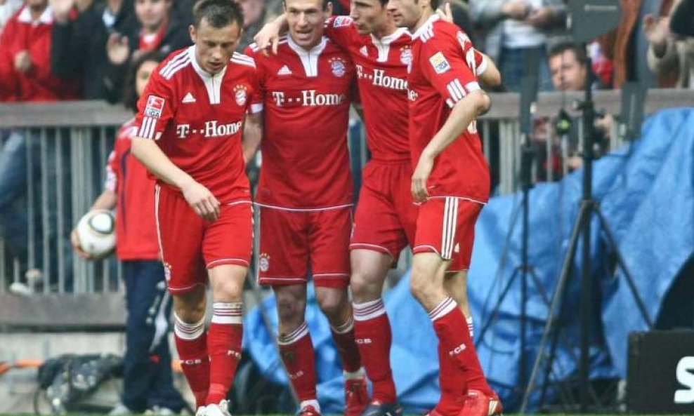 Olić, Robben, Van Bommel, Müller