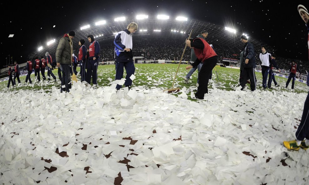 Hajduk - Dinamo, konfete