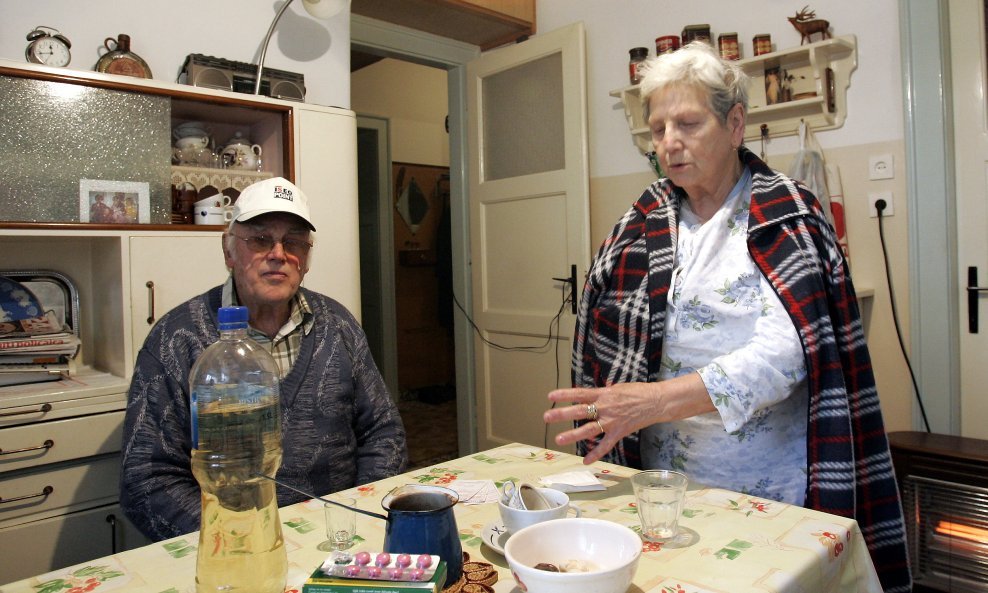 Ružica u društvu supruga Vjekoslava prepričava nemili događaj