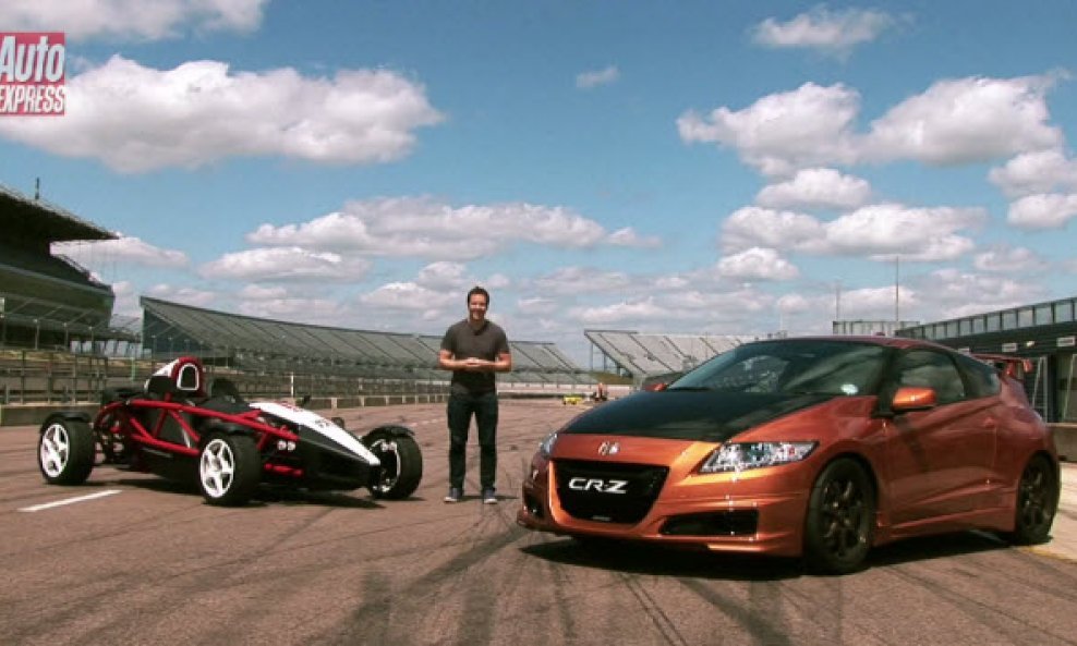 mugen-atom-vs-mugen-cr-z