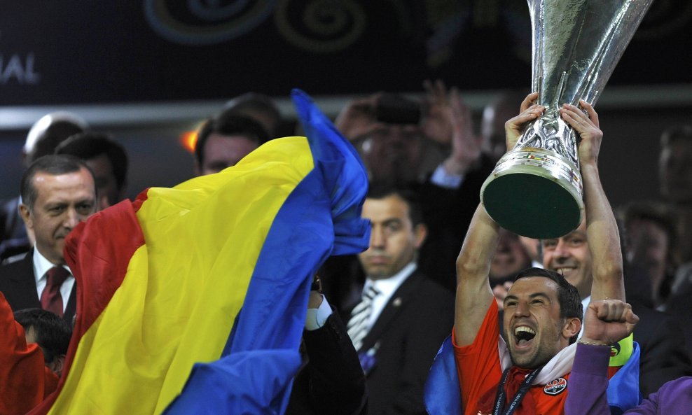 Darijo Srna, pokal, Kup UEFA, finale 2008-09
