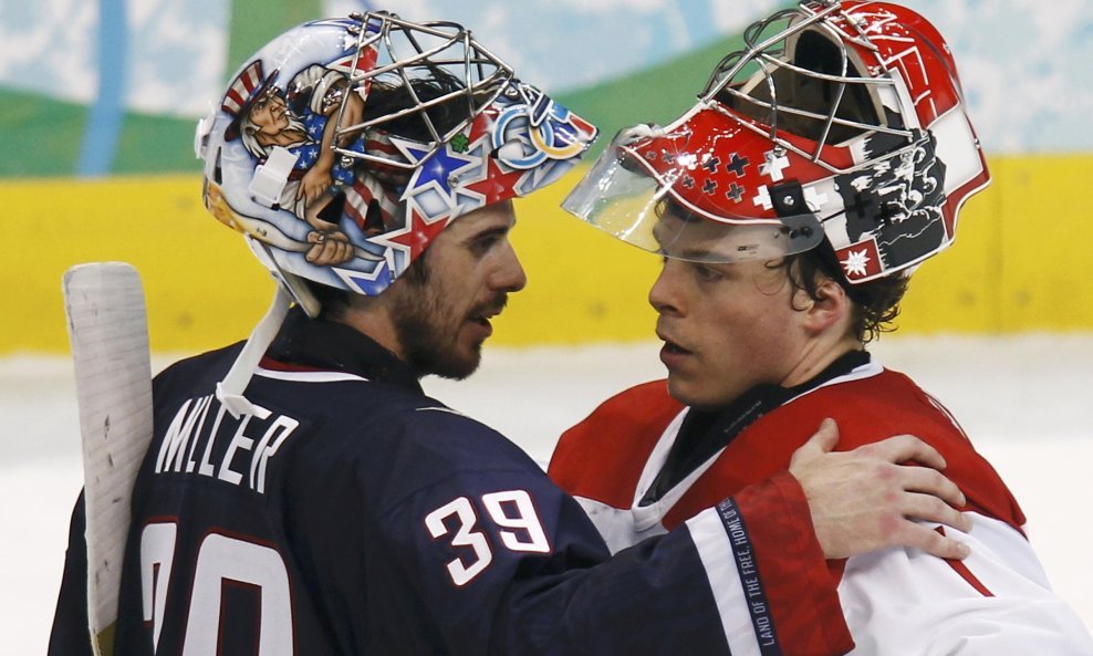 Jonas Hiller (Švicarska) i Ryan Miller (SAD)