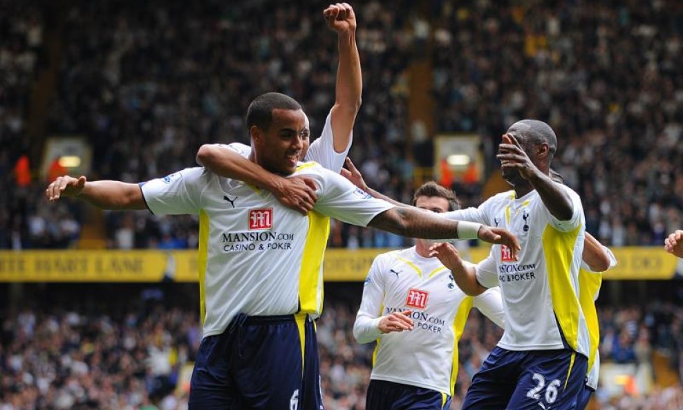 Tottenham Hotspur 2010, Tom Huddlestone