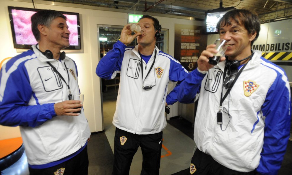 Hrvatska nogometna reprezentacija u posjetu Guinnessu 07