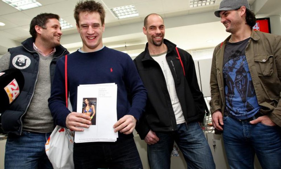 kanaet, letang, banham 2011