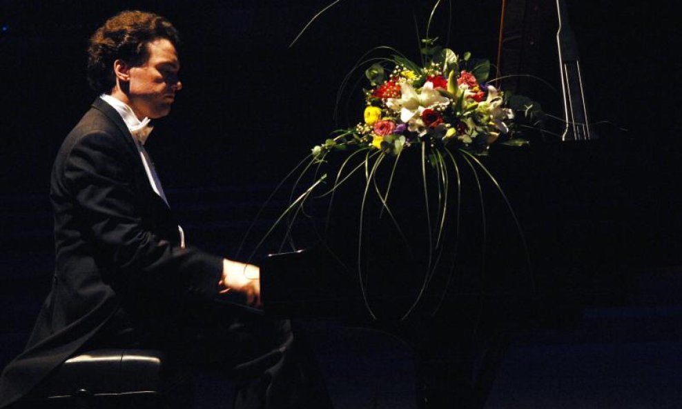 Evgeny Kissin u Lisinskom 04 