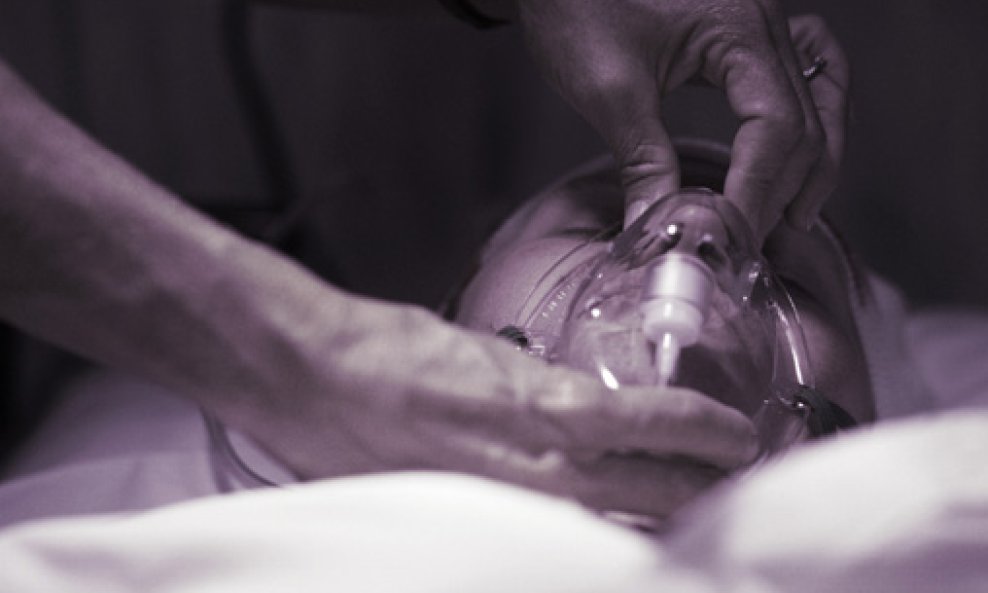 respirator disanje bolnica pacijent