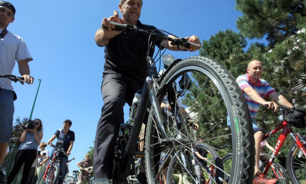 Milan Bandić bicikl