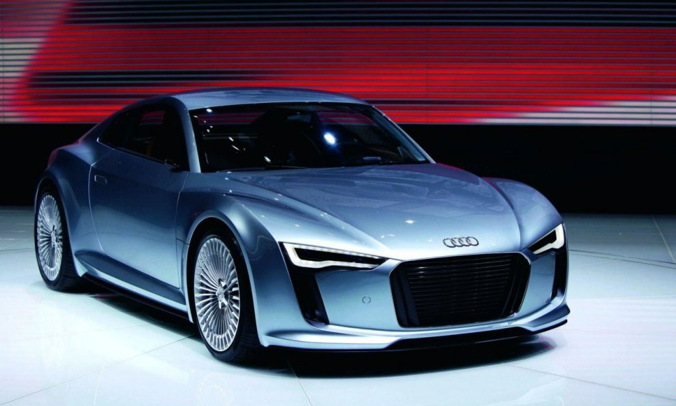 Audi_e-Tron_Detroit