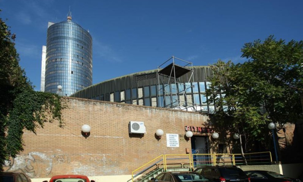 skela, pokušaj samoubojstva