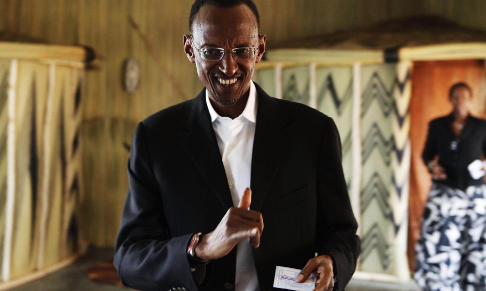 PAUL KAGAME