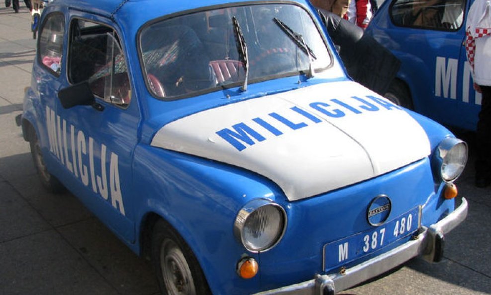 milicija zastava