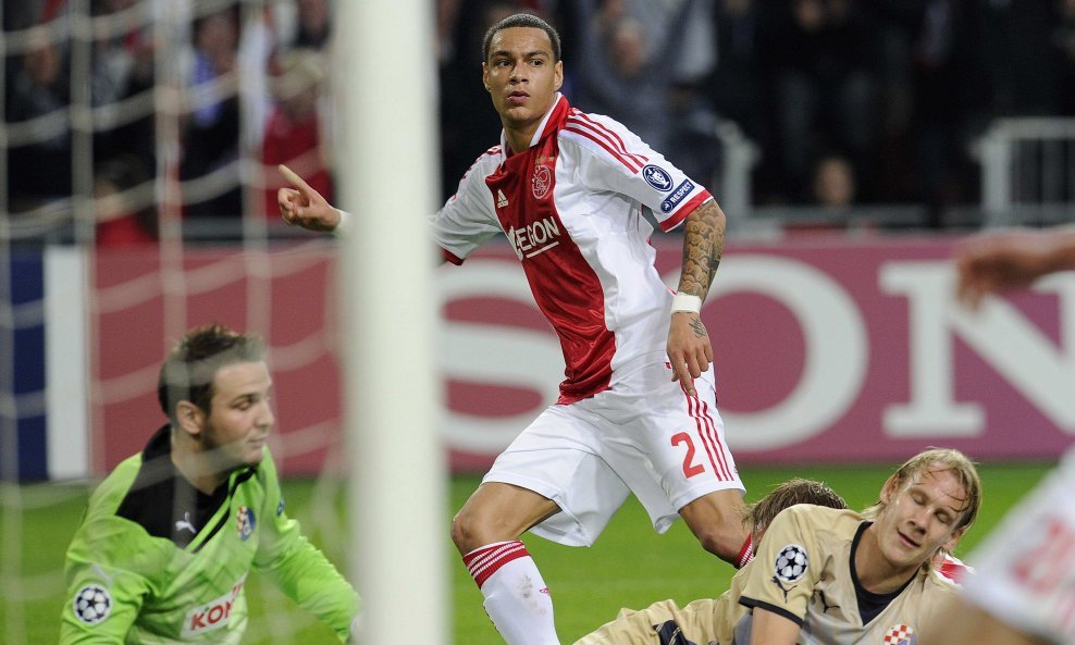 Ajax - Dinamo, Gregory Van Der Wiel postiže pogodak