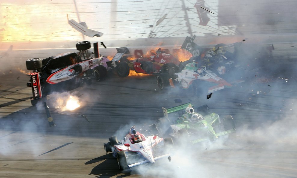 Nesreća u Indy Car