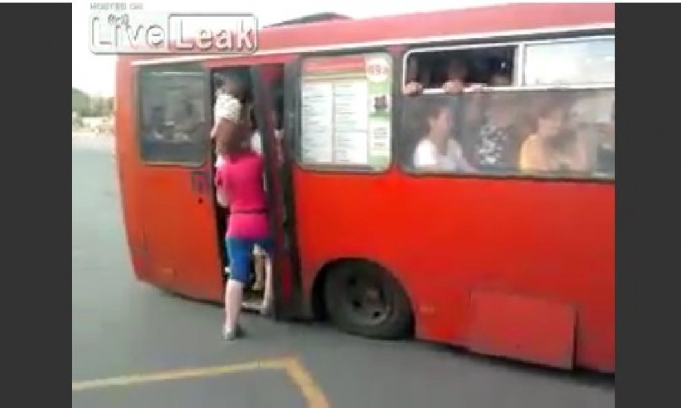 autobus rusija