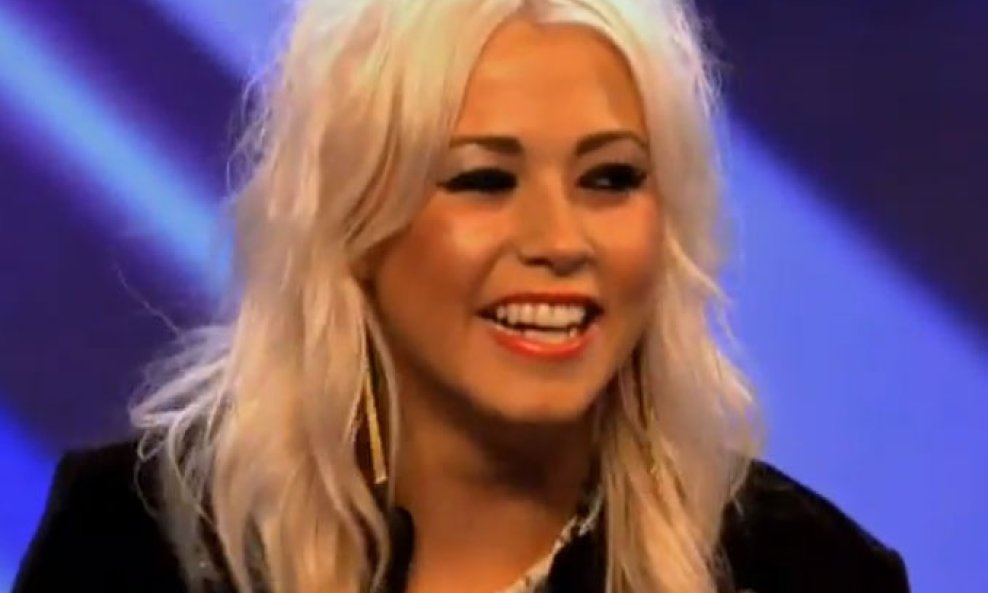 Amelia Lily