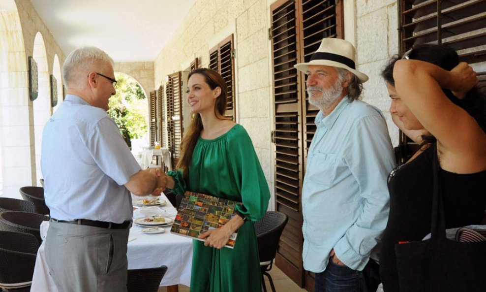Angelina Jolie, Ivo Josipović i Rade Šerbedžija na radnom doručku (1)