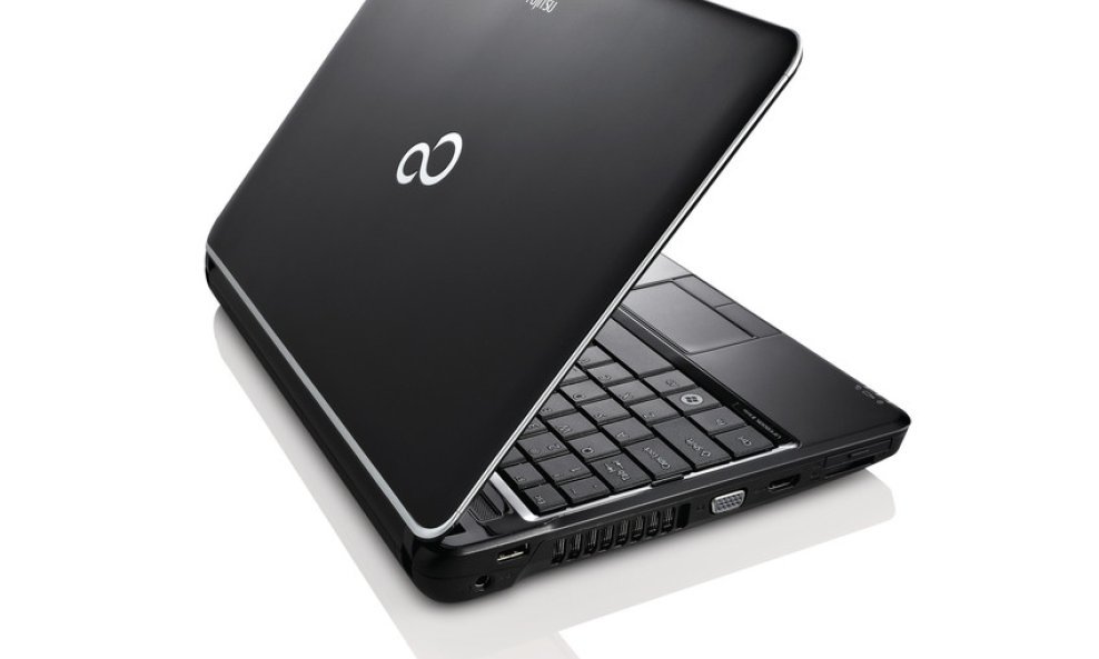 fUJITSU LIFEBOOK SH531