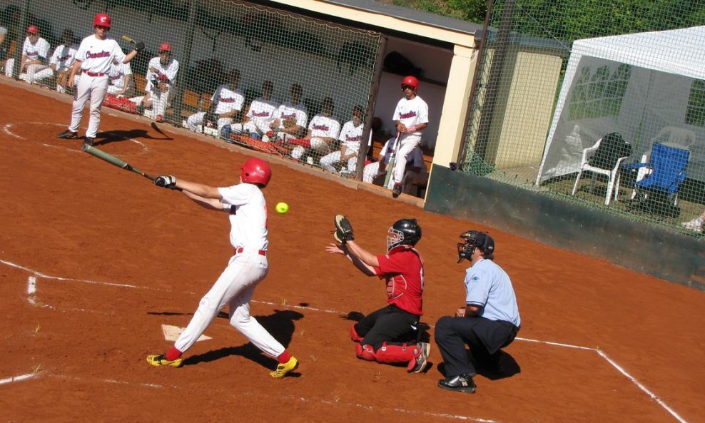 softball juniori 1