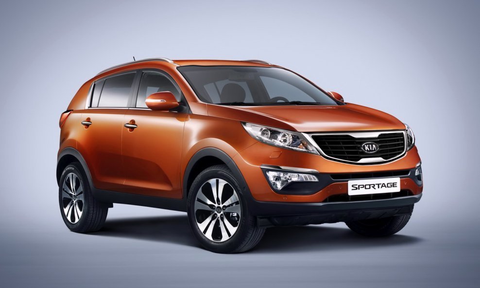 2011-Kia-Sportage-front_21